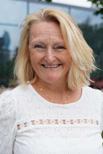 Lisette E.M.T. ten Kaate